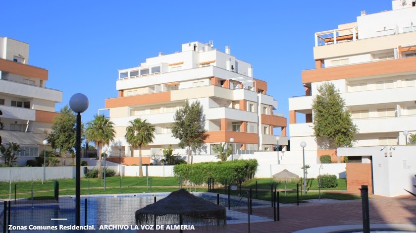 Las piscinas comunitarias a la espera de las reuniones de vecinos. Fase 2